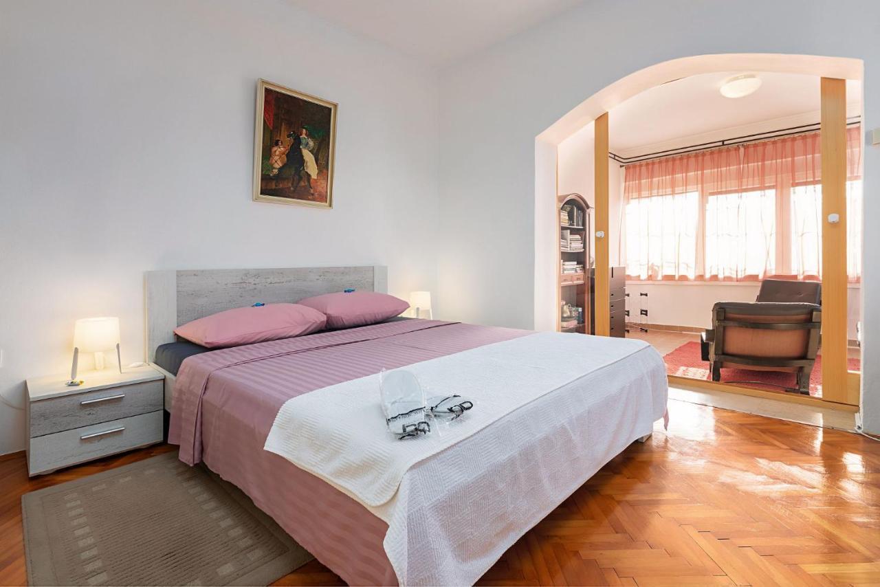 Apartments Pilicari (Adults Only) ロヴィニ エクステリア 写真