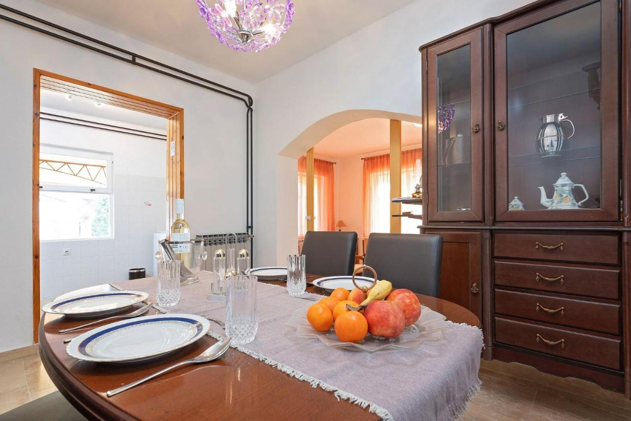 Apartments Pilicari (Adults Only) ロヴィニ エクステリア 写真
